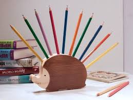 Holzarbeiten Mit Kindern Ideen Stiftehalter Igel Grundschule Kinder Basteln Holz Werken Mit Kindern Werken Mit Kindern Holz