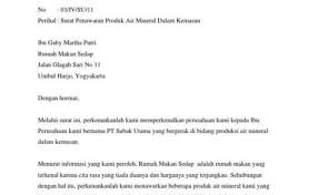Berikut ini adalah contoh surat balasan penawaran barang … saya menemukan postingan anda di internet bahwa anda ingin menjual laci antik anda. Contoh Surat Penawaran Barang Elektronik Yang Benar Cute766