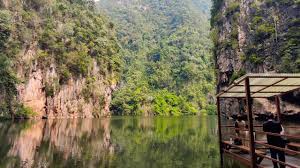 A gem concealed in the vicinity of gunung rapat, its location does not seem to be charted precisely on any map. Tasik Cermin Gunung Rapat Ipoh Youtube