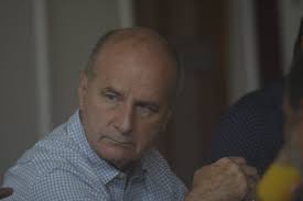 Figueres iba a aparecer en controversial video sobre el suicidio, confirma Eloy  Mora