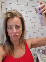 Hi Collinsville! I wanted to share this with plenty of time before  Christmas (it's only 20 days away 😳🎅🏼). These products are excellent  hostess gifts, teacher gifts, babysitter/nanny, mother-in-law, teenage boy,  husband,