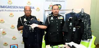 Directions to the immigration department in putrajaya from the embassy of the philippines (by public transport) Immigration Dept Detains Bogus Officer For Cheating On Facebook Instagram Nsttv