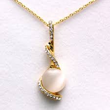 rhinestones flower pearl pendant gold