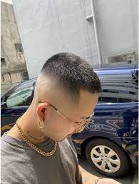 スキンフェード ボウズ groomer s tokyo l071474770 グルーマーズトウキョウ groomer s tokyo のヘアカタログ ホットペッパービューティー 2021 メンズヘアスタイルショート アジア人 ショートヘア ボウズ
