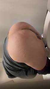 Fat pussy spy pee - ThisVid.com