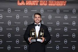 Antoine Dupont regrette qu'il n'y ait eu qu'"un seul coming-out" dans le  rugby professionnel : "Statistiquement, il doit y en avoir d'autres" -  Public
