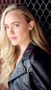 Emilia Rogers's Instagram, Twitter & Facebook