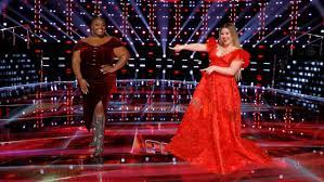 Apr 20, 2021 · 'the voice': The Voice Finale Kelly Clarkson And Desz Team Up On I M Every Woman Entertainment Tonight