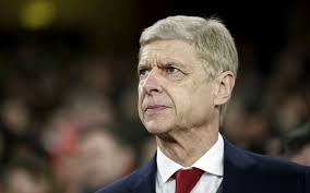 Wenger nevylúčil pôsobenie v Bayerne Mníchov