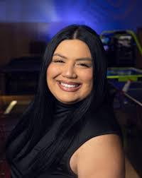 Aly Sanders's Instagram, Twitter & Facebook