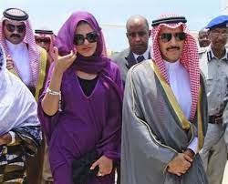 أميرة بنت عيدان بن نايف بن سحمي الطويل العصيمي العتيبي (6 نوفمبر 1983)، سيدة أعمال سعودية.ولدت في مدينة الدوادمي في منطقة الرياض، تزوجت في فترة من الفترات الوليد بن طلال إلا أنها انفصلت عنه في عام 2013 ، وتعتبر من النساء. ØµÙˆØ± Ø§Ù„Ø£Ù…ÙŠØ± Ø§Ù„ÙˆÙ„ÙŠØ¯ Ø¨Ù† Ø·Ù„Ø§Ù„ ÙˆØ²ÙˆØ¬ØªÙ‡ ÙÙŠ Ø§Ù„ØµÙˆÙ…Ø§Ù„ Ù…Ø¯ÙˆÙ†Ø© Ø¨ÙˆØ¸Ø¨ÙŠ Ø´Ùˆ Ø§Ù„ØªØ±ØªÙŠØ¨