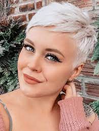 Kurze Frisuren Fur Frauen Mit Herzgesichtsform Kurze Haare 2021 Kurzhaarschnitte Kurze Haare Frisur Ideen Styling Kurzes Haar