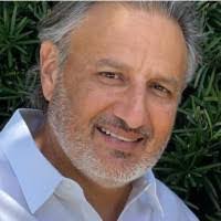 Joseph Saade's Instagram, Twitter & Facebook