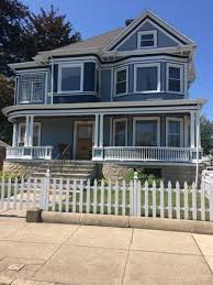 729 County St New Bedford Ma 02740 Mls 72217275 Zillow Bedford House New Bedford House Styles