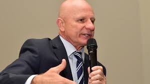 Titans vs Sharks NRL: Peter Sterling lashes NRL divas