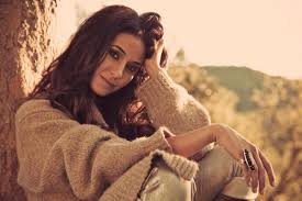 Emmanuelle sophie anne chriqui (born december 10, 1975 in montreal, quebec, canada) is a canadian actress … creator / emmanuelle chriqui. Emmanuelle Chriqui Biography Husband Net Worth And Other Facts Networth Height Salary
