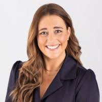 Suzanne Starnes's Instagram, Twitter & Facebook