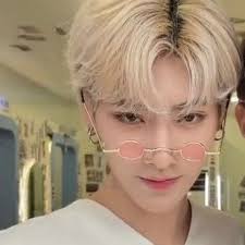 some of the ricky photocards and trading cards from fan-con today!