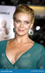 Holly Laurie's Instagram, Twitter & Facebook