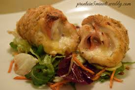 Ci sono tante ricette per cucinare il petto di pollo in padella, per esempio cuocendolo previa marinatura o insaporendo le fettine aggiungendo aromi in cottura: Ricette Sfiziose Degli Involtini Di Pollo Al Forno