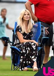 She and boyfriend jordan cameron, 31, filed paperwork to change infant's name to arthur in news of nordegren's pregnancy first emerged in june when photos captured her with a baby. Elin Nordegren Steps Out With Jordan Cameron After Baby No 3