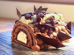 Buche De Noel Facon Foret Noire Sans Farine Recette Recette Dessert Sans Gluten Buche De Noel Buche De Noel Sans Gluten
