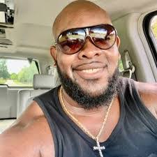 Rodney Courtney's Instagram, Twitter & Facebook