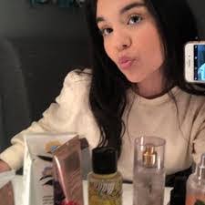 Derek Crayton's Instagram, Twitter & Facebook