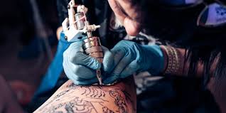 Armbander mit namen tattoo am handgelenk armband tattoos mit. Tattoo Preise Welche Kosten Erwarten Einen Desired De