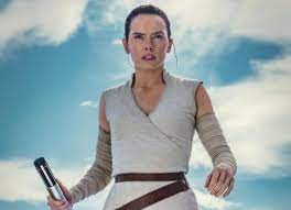 After receiving unanimous acclaim from critics and fans alike in her debut tentpole star wars: Star Wars The Rise Of Skywalker Daisy Ridley Opens Up About Emotional End Of The Saga Bollywood News Bollywood Hungama