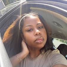 Looking for cake makers, any recommendations?