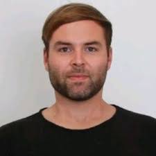 Jan Lenz's Instagram, Twitter & Facebook