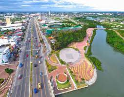 According to the 2015 census, the population of the province (excluding iloilo city) is 1,936,423. Special Economic Zone And Free Port For Iloilo Mulled