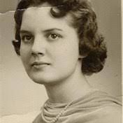 Helen Mosko's Instagram, Twitter & Facebook