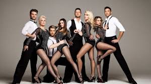 Denitsa ikonomova en couple avec rayane.france soirdenitsa ikonomova, danseuse professionnelle participante de danse avec les stars, et rayane. Les Danseurs De Dals En Spectacle Avec D Pendanse Le Suricate Magazine