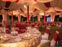 Forget drunk in love, and read up on these 22 wedding first dance songs for the newly husband and wife celebration. 5 Wedding Decoration Ideas For Royal Luxurious Weddings