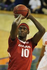 Portis has put up more than 16.5 points 14 times this season (out of 79 total games — 17.7%). Bobby Portis Wikipedia