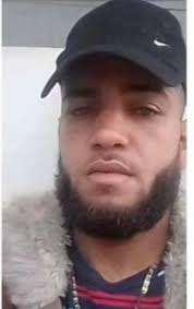 La Ceiba.- Como Patrick Alberto Pineda fue identificado el joven que fue  asesinado esta madrugada en la colonia Kawas. #LaCeiba #NoticiasCesarFunes  #PoliciaLaCeiba