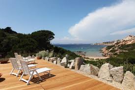 Case, ville e altre opzioni perfette per viaggi in famiglia, con gli amici e in coppia. Residenza Marginetto Villini Sul Mare A La Maddalena Sardegna