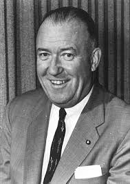 Nathan's Boston Celtics Page::Biography::Walter Brown