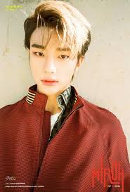 At first, you see him as a quieter member, he doesn't talk much and tends to get shy but this. Stray Kids Hyunjin í˜„ì§„ Home Facebook