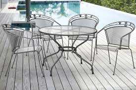 Un Salon De Jardin Industriel Salon De Jardin Jardins Mobilier Jardin