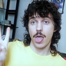 Kurtis Matthews's Instagram, Twitter & Facebook