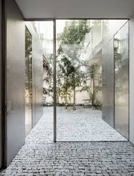 Rehabilitacion De Una Vivienda En El Casco Historico Gonzalez Schonegger Arquitectos Patio Interior Architecture Exterior Design