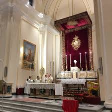 There are four primary types of altars: Four Altar Arrangements And One Church The Importance Of Altar Design Liturgical Arts Journal