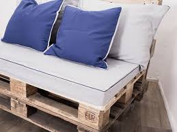 Diy Anleitung Bezuge Fur Palettensofa Nahen Via Dawanda Com Paletten Kissen Paletten Couch Paletten Polster