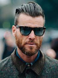 16 Undercut Frisuren Fur Manner Zum Schauen Stolzieren Frisur Undercut Herren Frisuren Geheimratsecken Herrenhaarschnitt