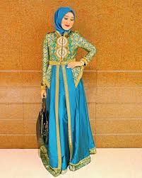 Hijab style dian pelangi terbaru dapat kita temui diberbagai media, seperti televisi, majalah dan online. 50 Inspirasi Model Baju Hijab Dian Pelangi