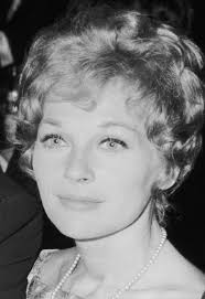 Joanna Moore's Instagram, Twitter & Facebook