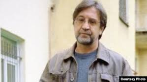 Юрий шевчук — мы желаем счастья вам (цветы 40 лет 2010) юрий шевчук — распахни своё окно (цветы 40 лет 2010) юрий шевчук — лихо (серебро и слёзы (трибьют александру башлачёву) 2014) Muzykant Yurij Shevchuk Vstupilsya Za Zhurnalistov Novoj Gazety